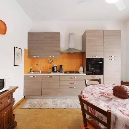 Achilla 1 * Torri Del Benaco