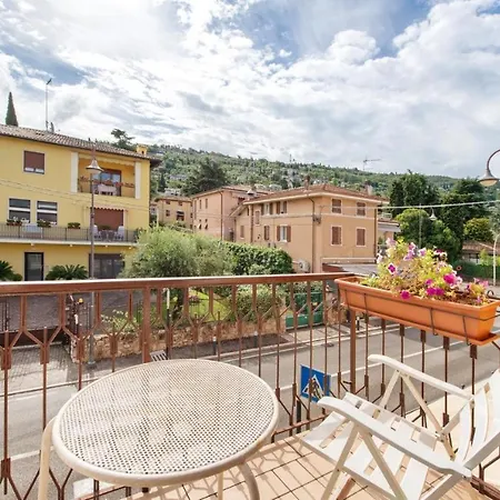 Achilla 1 Apartment *