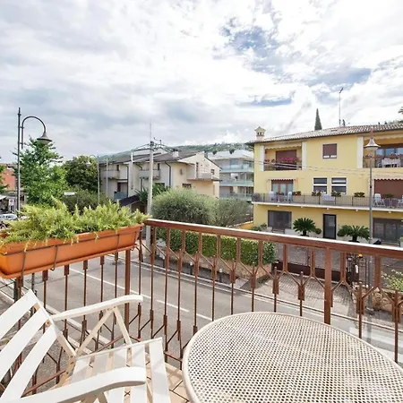 Achilla 1 Apartment *